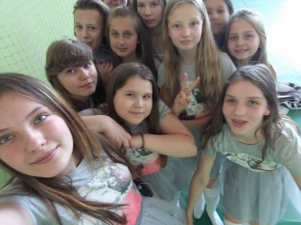 V Powiatowy i XIII Gminny Przegl�d Zespo��w Tanecznych Cielcza 2017