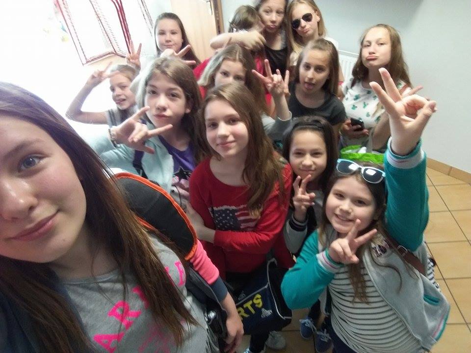 V Powiatowy i XIII Gminny Przegl�d Zespo��w Tanecznych Cielcza 2017