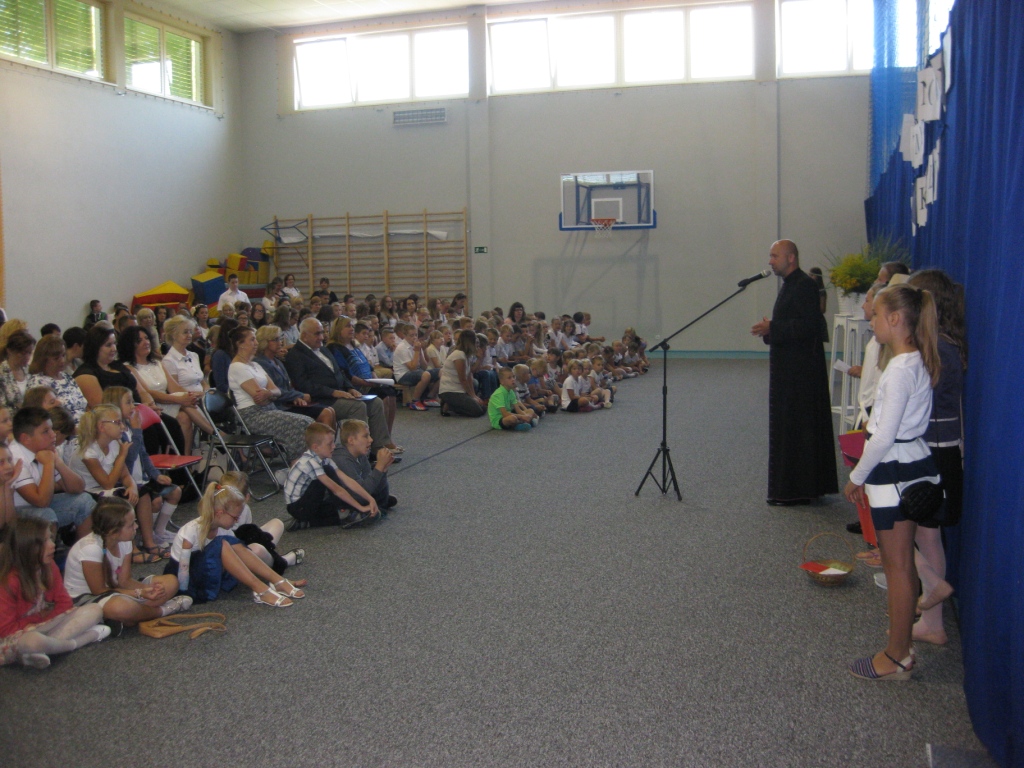 Uroczysto�� rozpocz�cia roku szkolnego 2016/2017