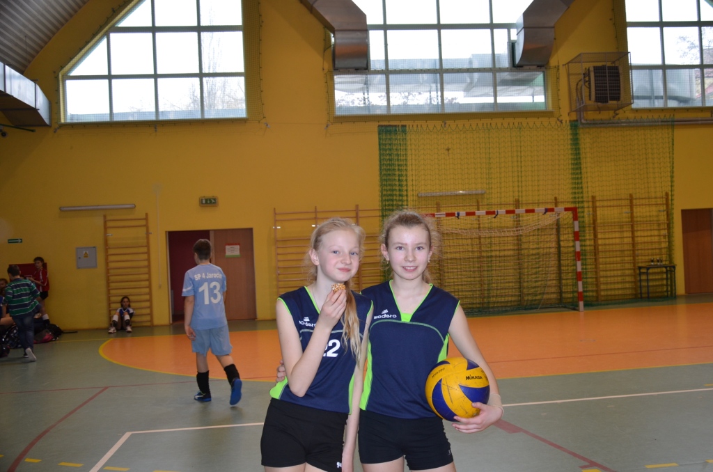 Mistrzostwa Powiatu Jaroci�skiego w Pi�ce Siatkowej Dziewcz�t i Ch�opc�w Szk� Podstawowych 2017