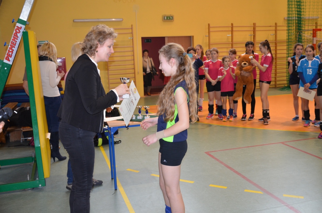 Mistrzostwa Powiatu Jaroci�skiego w Pi�ce Siatkowej Dziewcz�t i Ch�opc�w Szk� Podstawowych 2017