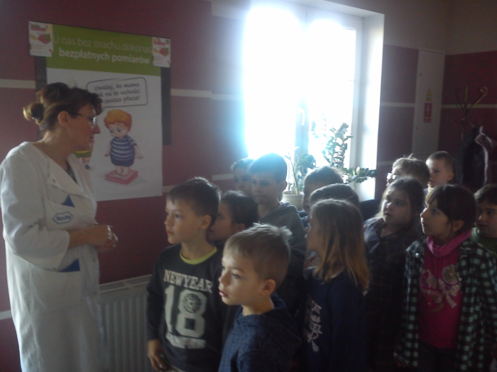 Wycieczka do gabinetu stomatologicznym i laboratorium analitycznego