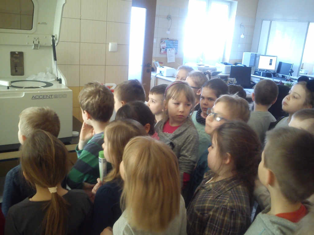 Wycieczka do gabinetu stomatologicznym i laboratorium analitycznego