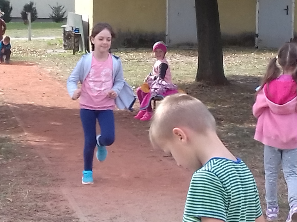 Zaj�cia ruchowe w klasie zero
