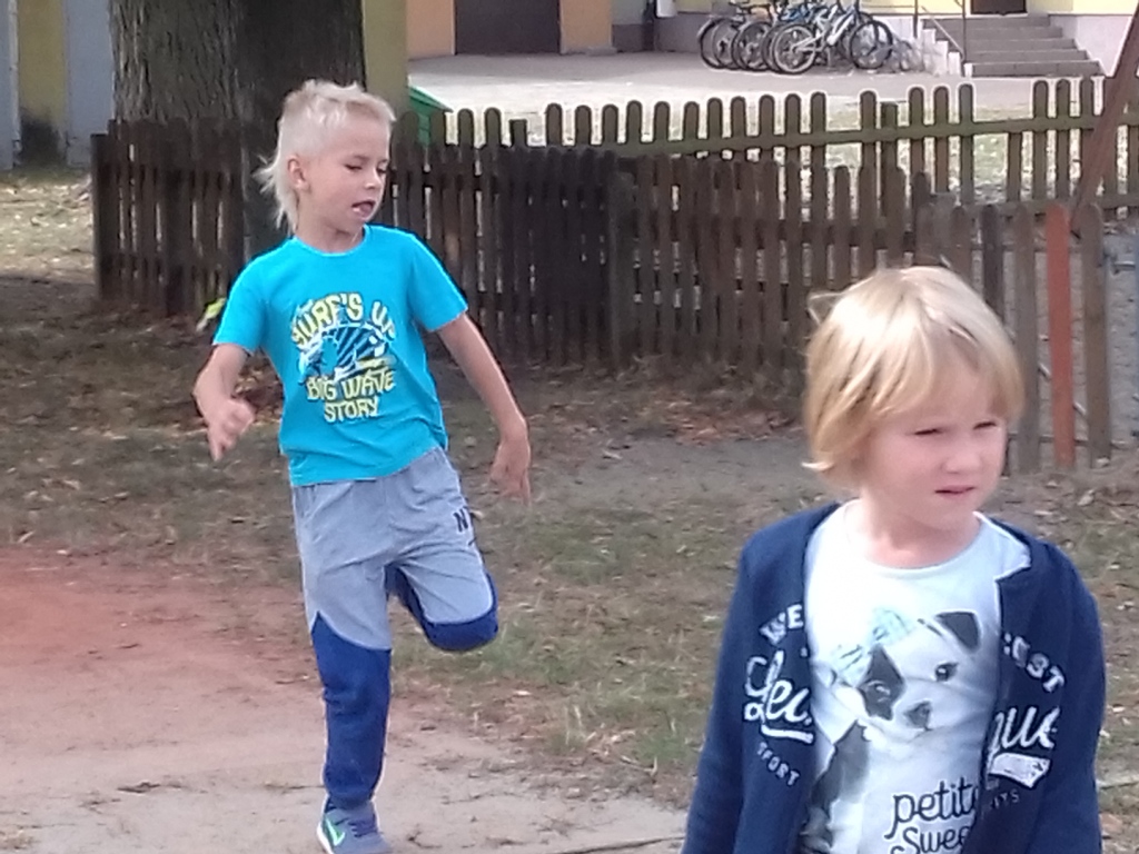 Zaj�cia ruchowe w klasie zero