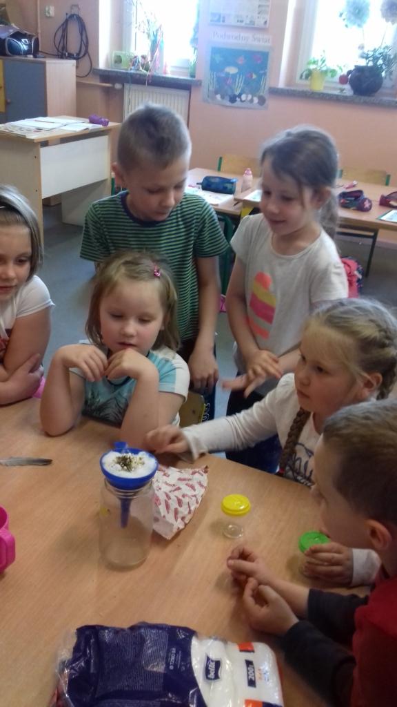 Kwietniowe ciekawostki z zer�wki 2017