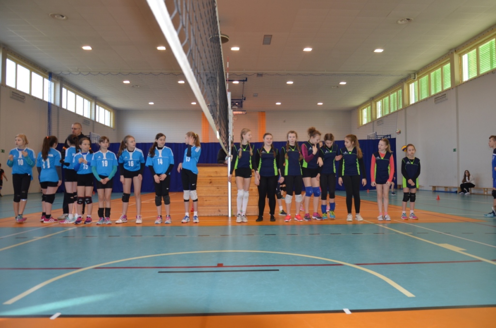 Mistrzostwa Powiatu Jaroci�skiego w pi�ce siatkowej dziewcz�t i ch�opc�w szk� podstawowych 2018