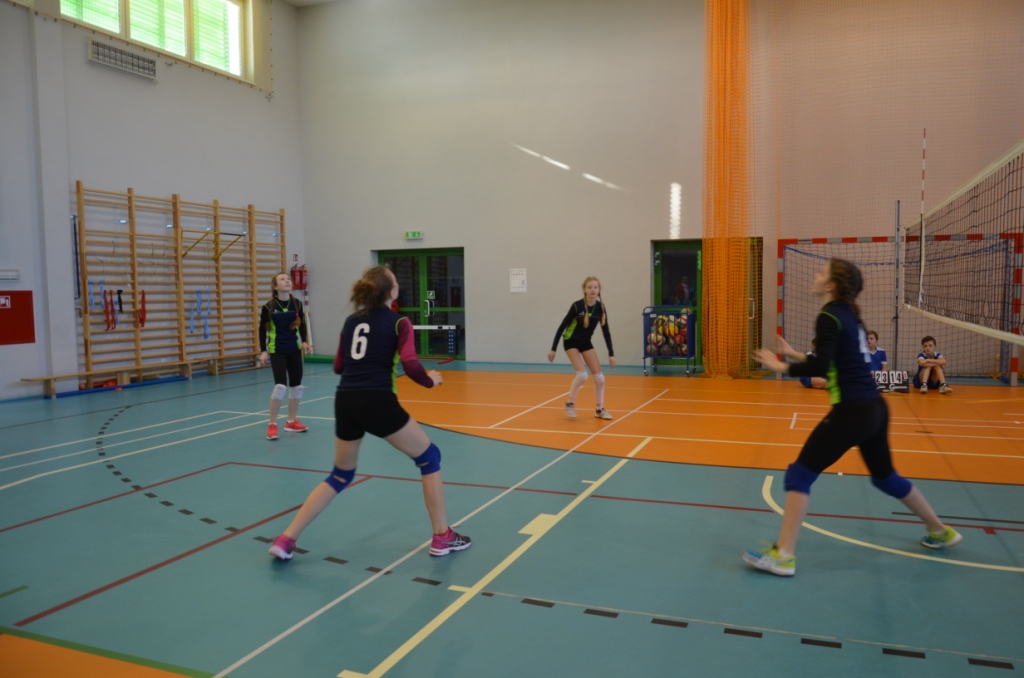 Mistrzostwa Powiatu Jaroci�skiego w pi�ce siatkowej dziewcz�t i ch�opc�w szk� podstawowych 2018