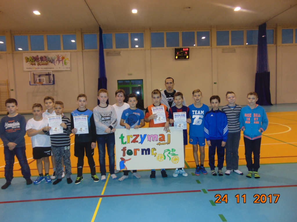 Szkolny Turniej Pi�ki No�nej Trzymaj Form�