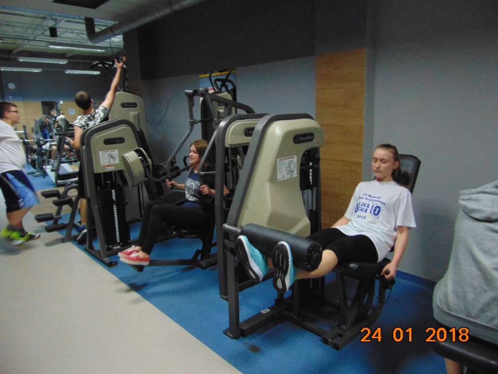 Wizyta uczni�w klasy III gimnazjum w klubie fitness Golden Power Gym & Fitness