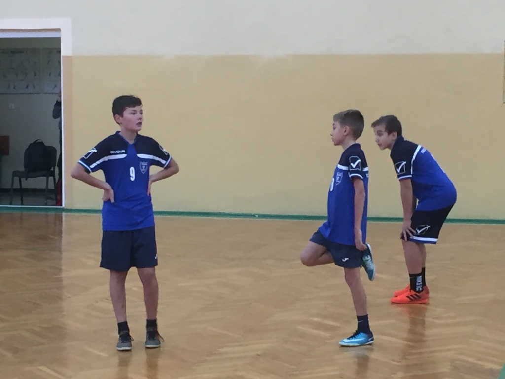Fina� rejonu w halowej pi�ce no�nej